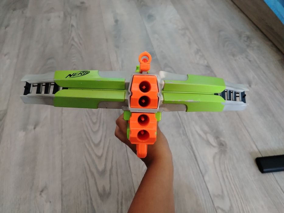 Nerf / пистолет / и арбалет / zombie strike