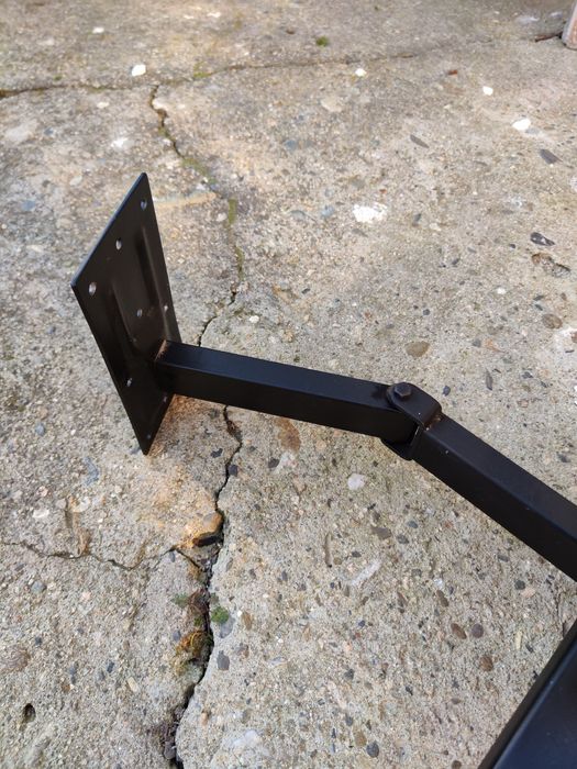 Поставка за телевизор