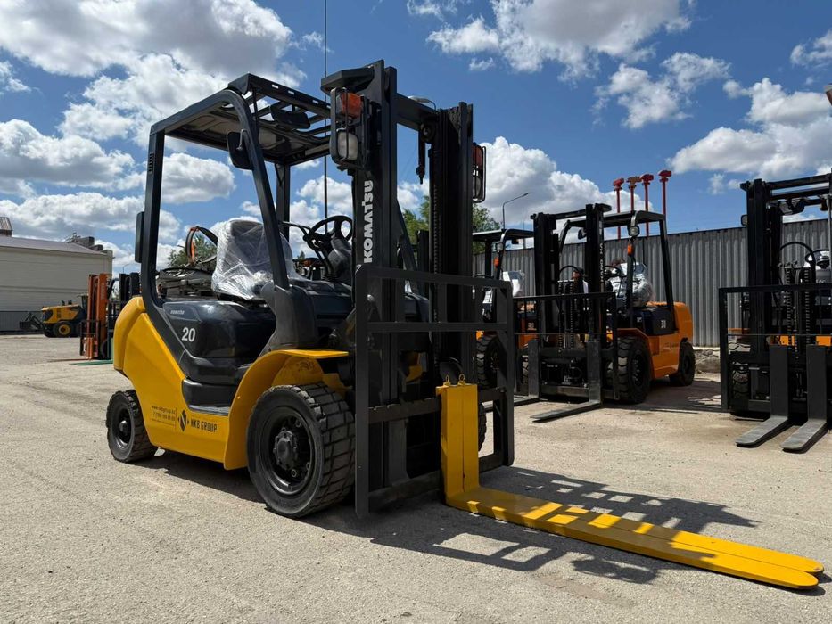 Японский Вилочный погрузчик KOMATSU FG20T-17