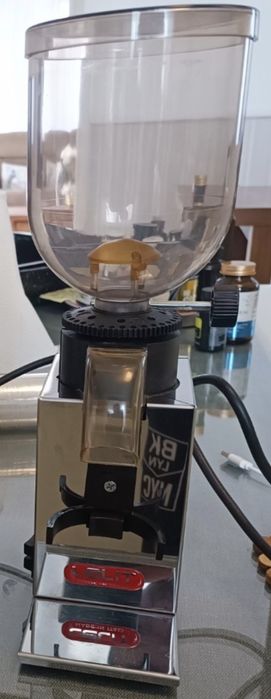 Vand Breville Barista Mini + Rasnita Lelit PL043MMI