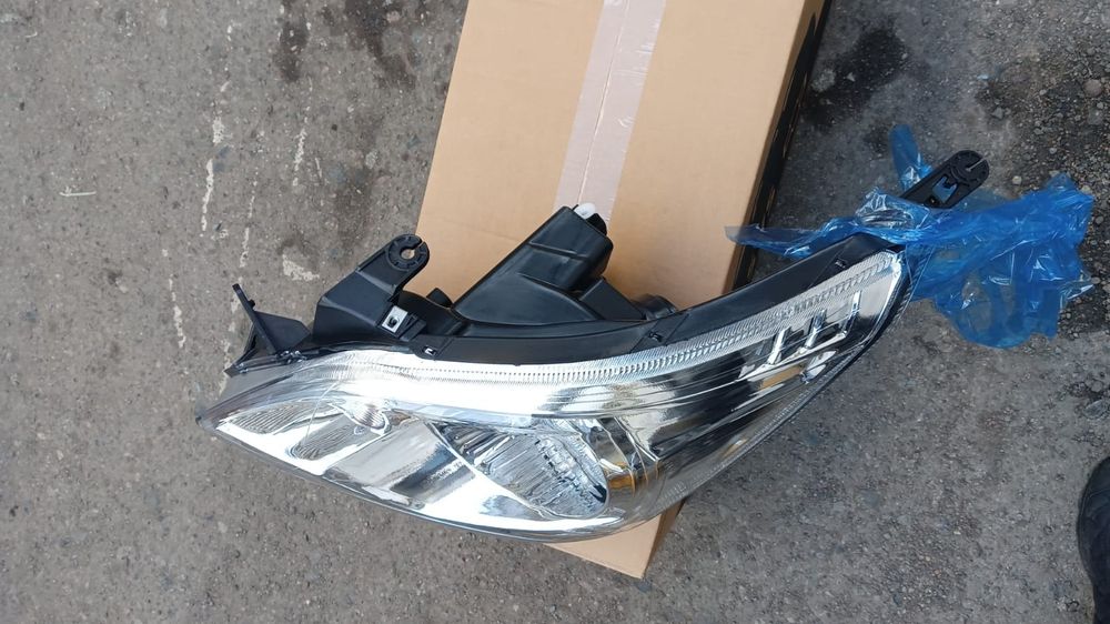 Фара Шевролет кобальт