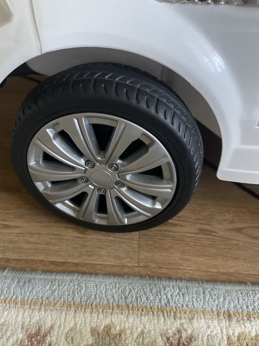 Детский электромобиль BMW белый