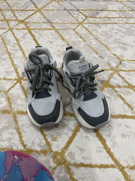 Продам новую детскую обувь!