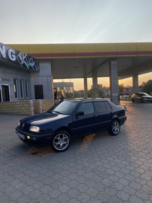 Volkswagen vento 1.8