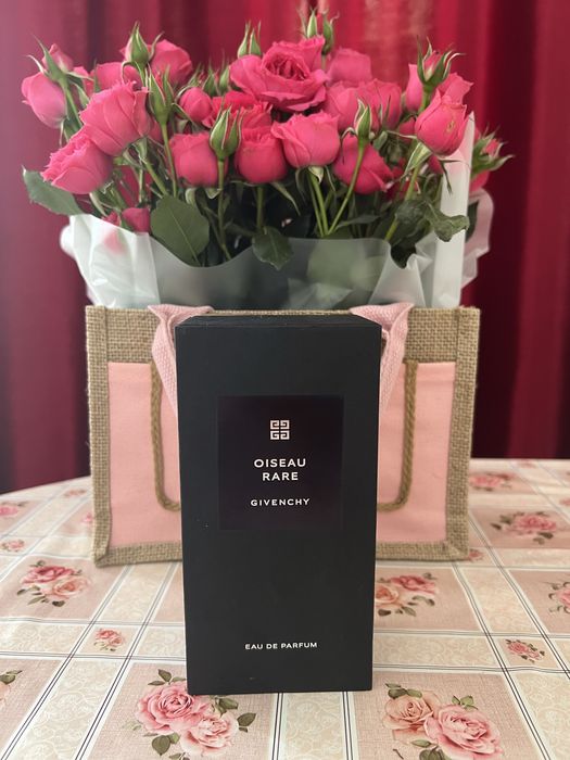 Oiseau rare Givenchy