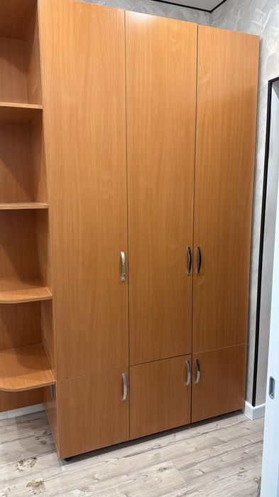 Продам шкаф.  150, 225, 50