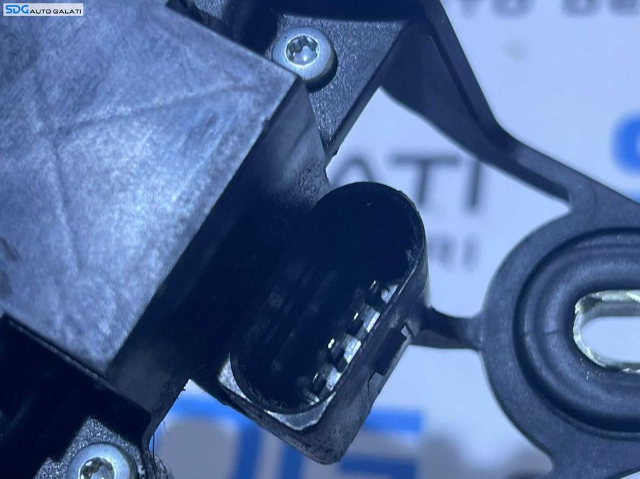 Motoras Stergator Stergatoare Geam Sticla Luneta Hayon Haion Portbagaj Volkswagen Golf Plus 2008 - 2014 Cod 5K6955711A 0390201826 [D0243]