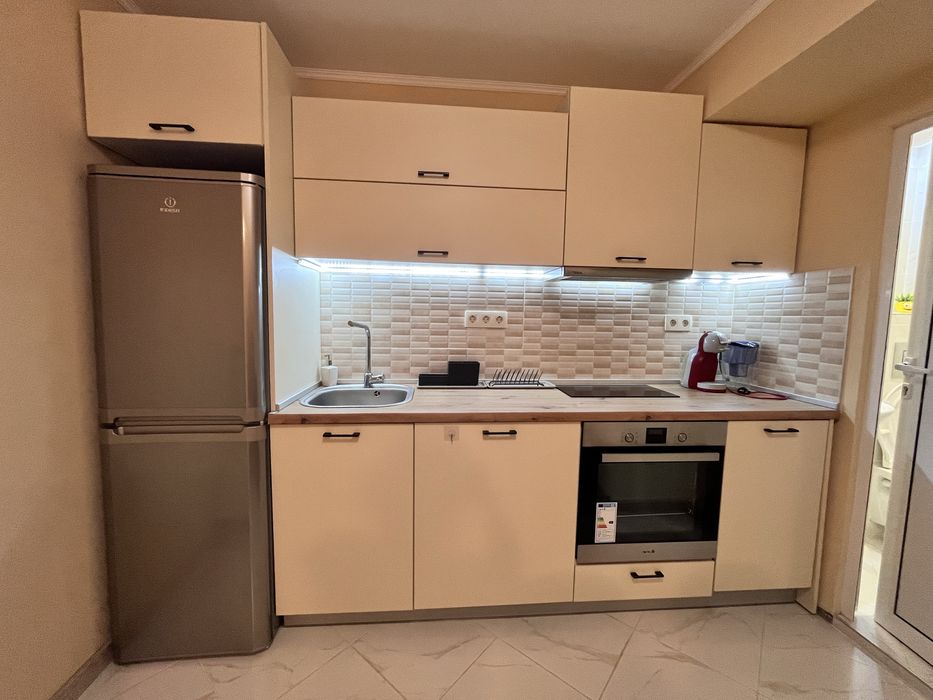 Дава се под наем Двустаен апартамент в София, Зона Б-5 - 50 кв.м за 612 € - Снимка #3