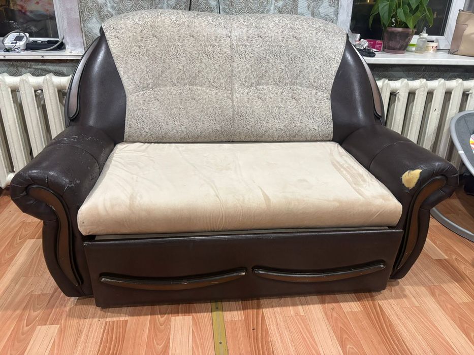 Хороший диван бу