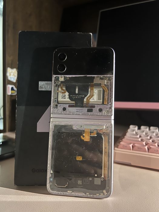 Z flip 3 256гб продажа/обмен