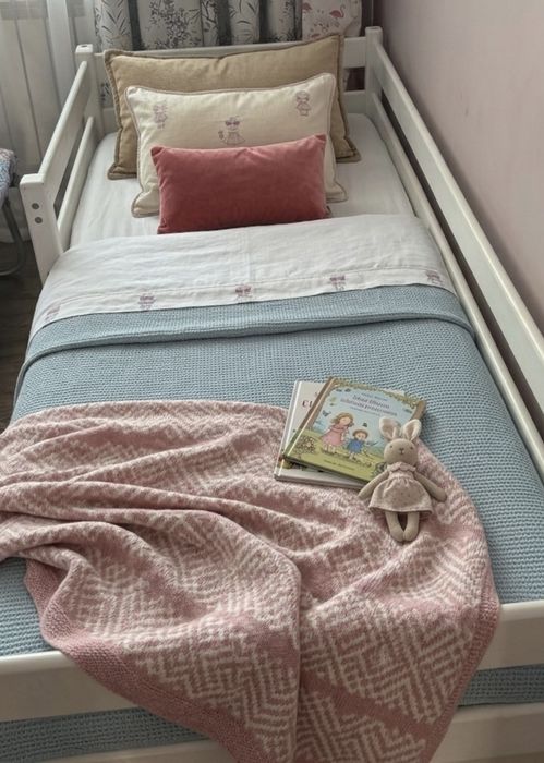 Продам кровати с матрасом