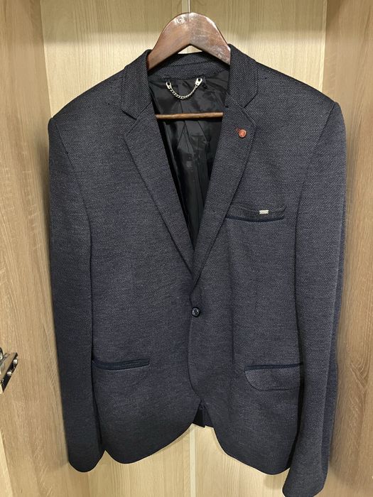 Продам пиджак и двойку