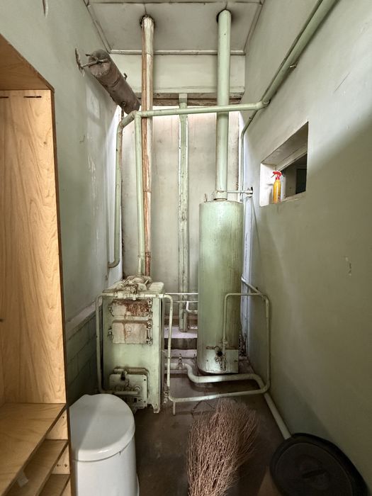 Срочно ховли сотилади!!!