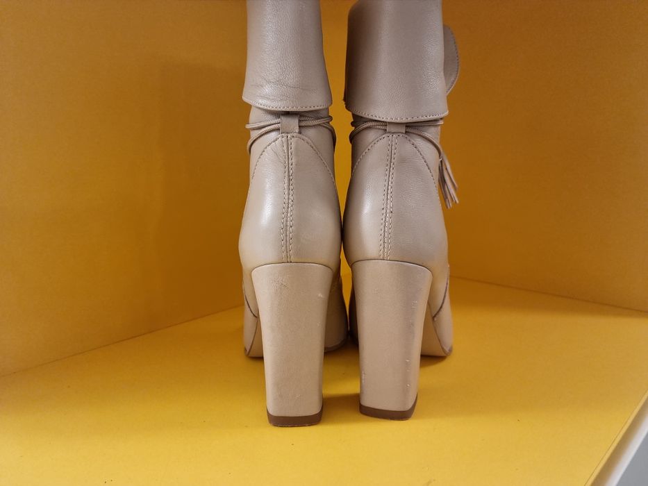 Botine crem din piele-Marimea 35