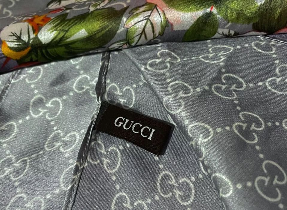 GUCCI дамски копринен шал