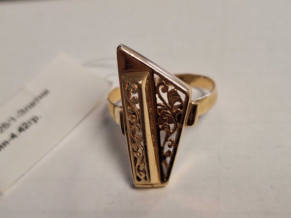 Златен пръстен 4,42гр.14к