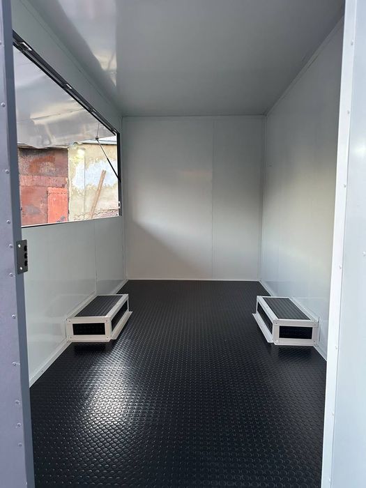 Каравана за Бързо Хранене Търговска