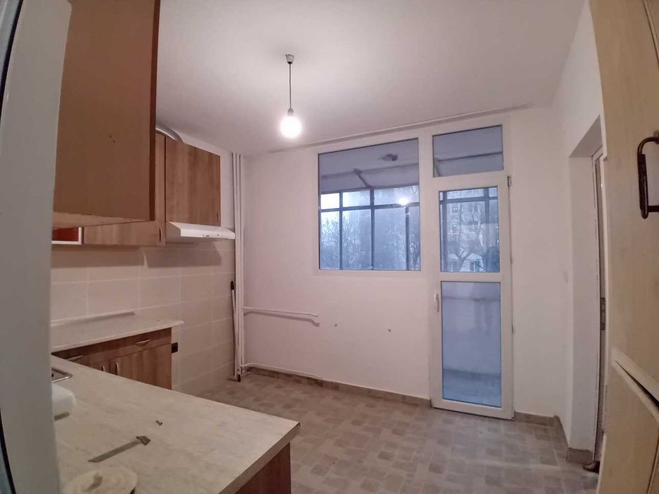 3-стаен под наем в Банишора