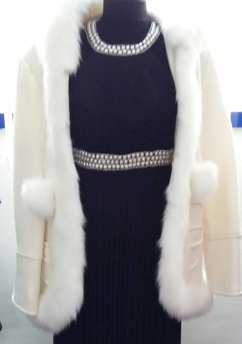 полупальто без утеплителя с капюшоном