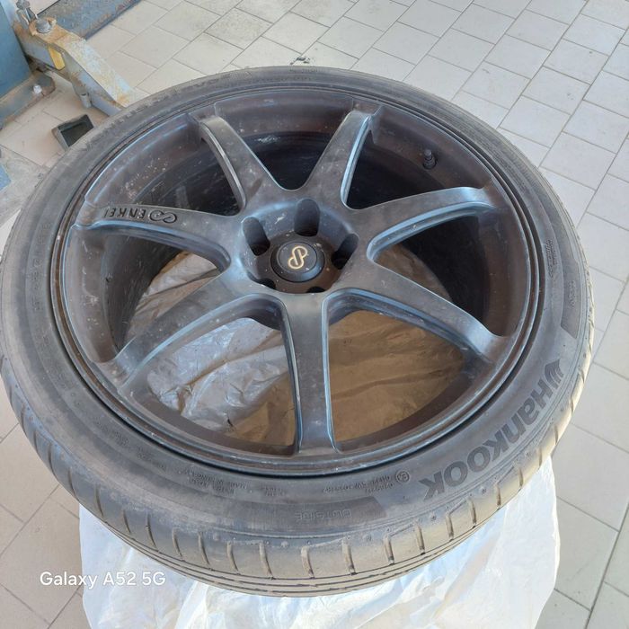 Джанти с гуми  245/40ZR20/99Y