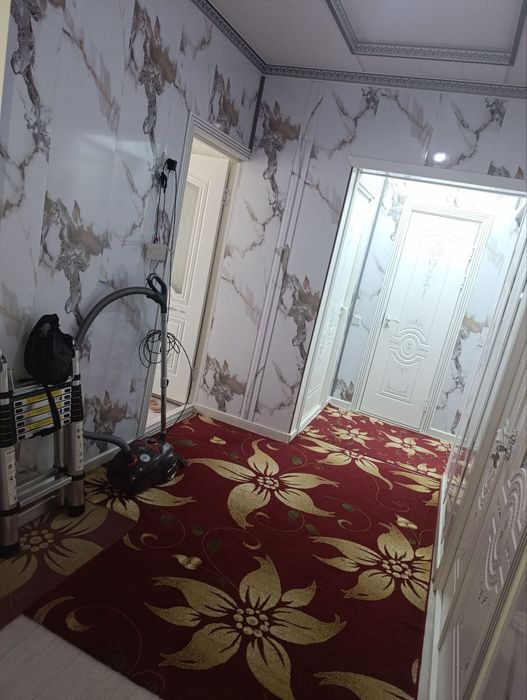 3/1/5 (1-этаж). Сергели 4. Квартира 78 м². Дом панельный. Метро 700 м.