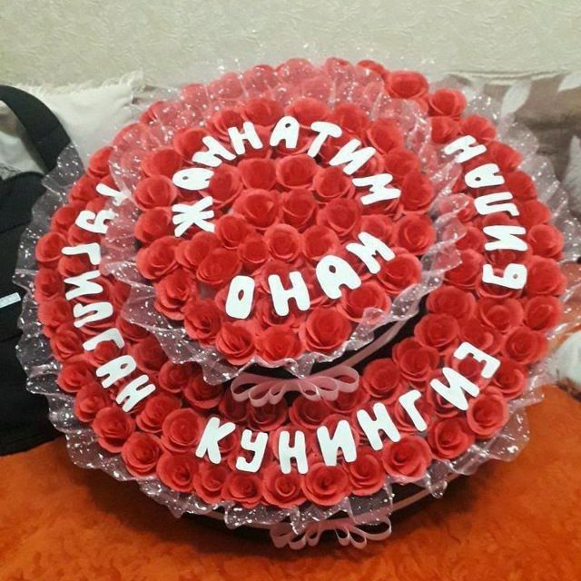 Sun'iy  gullar. Искусственные цветы из ленты и гофрированные бумаги.