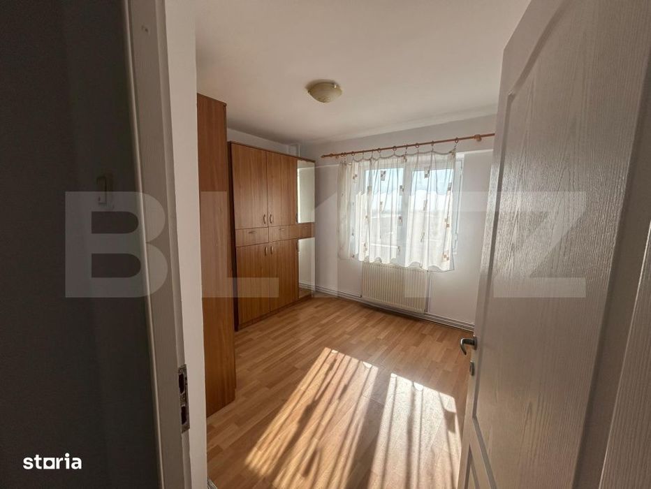 Apartament 3 camere, 70 mp, zona Micro 11