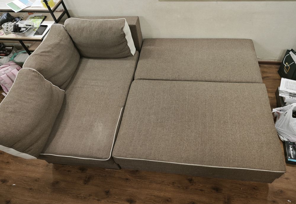 Диван раскладной с местами для хранения