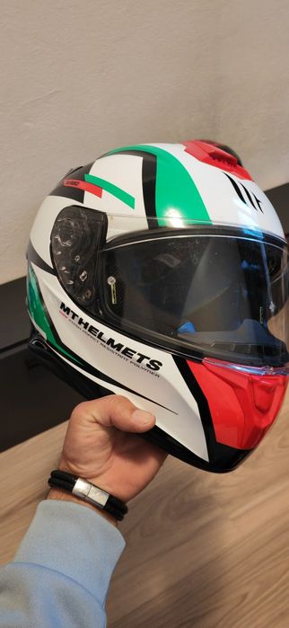 Vând căști motocicleta