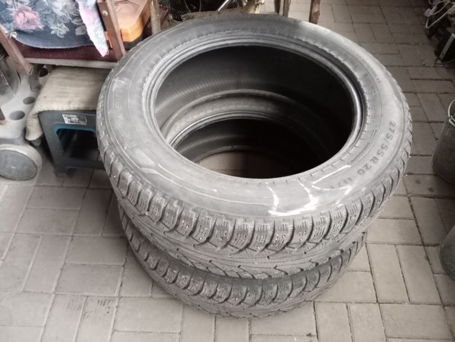 275/55/20 Nokian