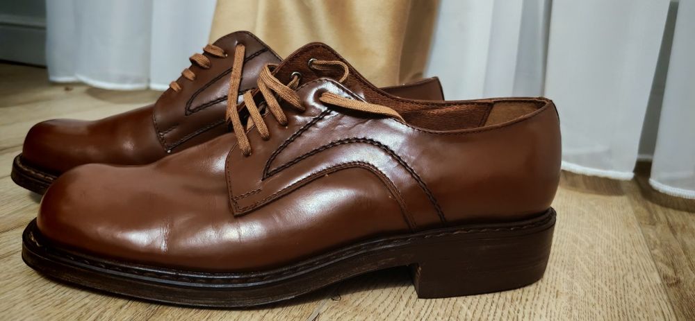 Pantofi din ani '70