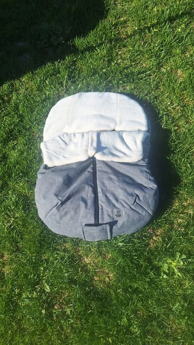 Scaun auto și cărucior Doona