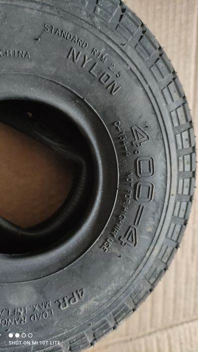 Комплект гуми , вътрешни + външни 4.00-4