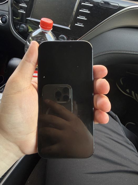 Iphone 15 pro идальное состояние