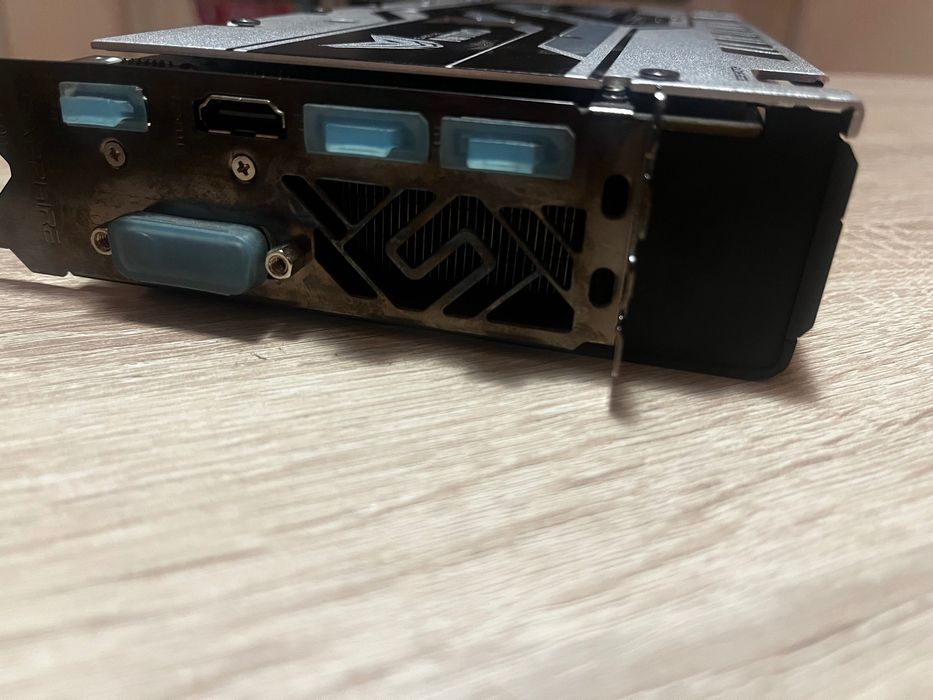 Видео карта SAPPHIRE Nitro rx570 4gb