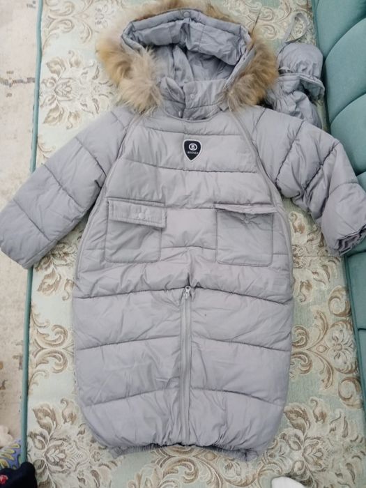 Продам зимний комбинезон -трансформер