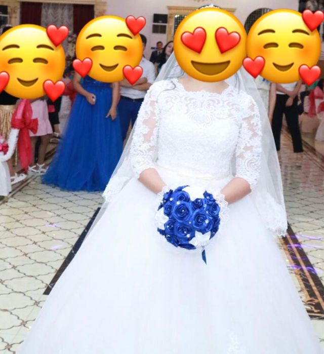 Свадебное платье срочно продам!