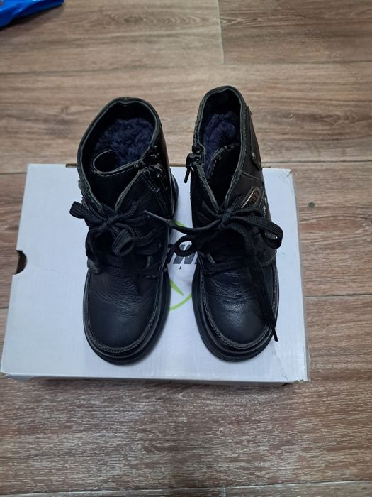 Продам обувь для мальчика