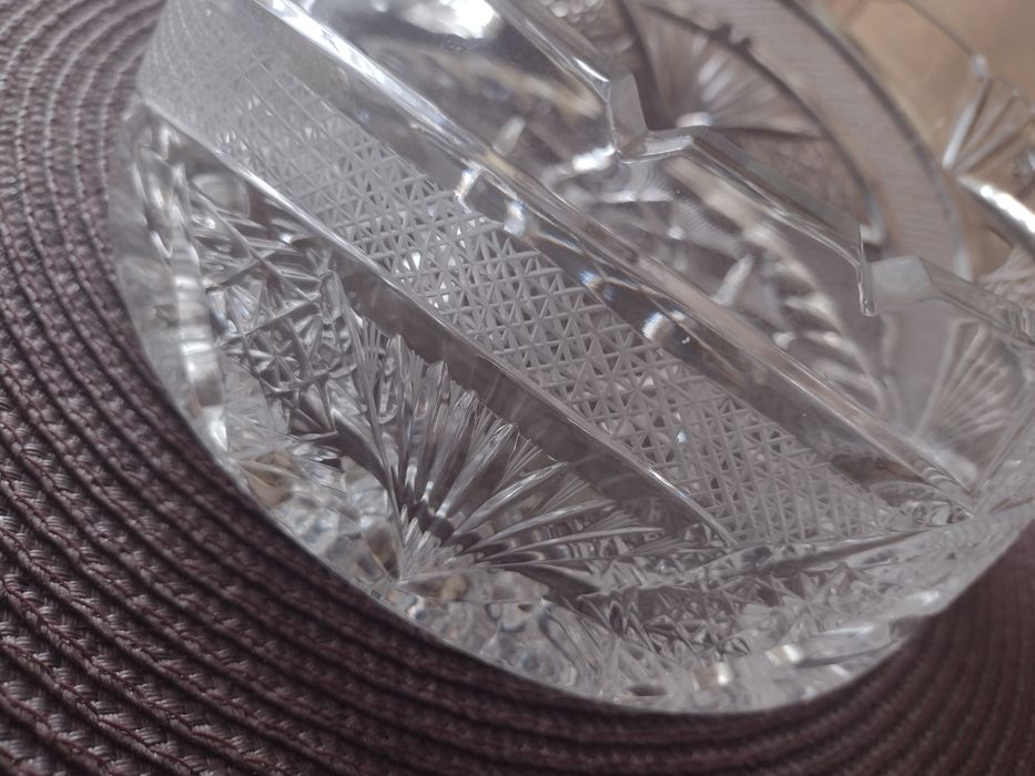 Комплект от кристална масивна купа и същия декор ваза за плодове и цве