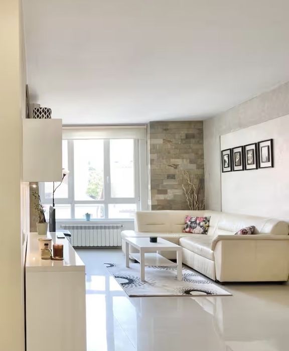 Диван от естествена кожа