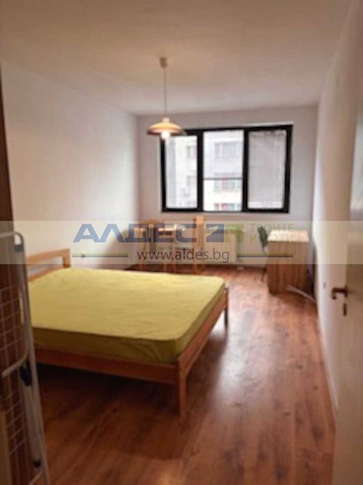 Дава се под наем Четиристаен апартамент в София, Стрелбище - 130 кв.м за 1000 € - Снимка #6