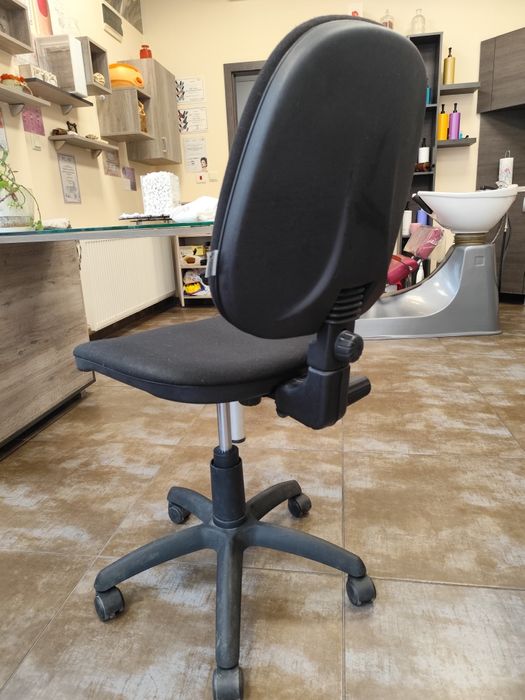 Офис стол 1 бр. черен