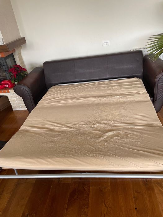 Canapea extensibila de piele