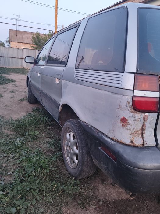 Mitsubishi space wagon 1.8