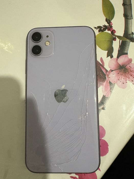 Iphone 11 64gb продам