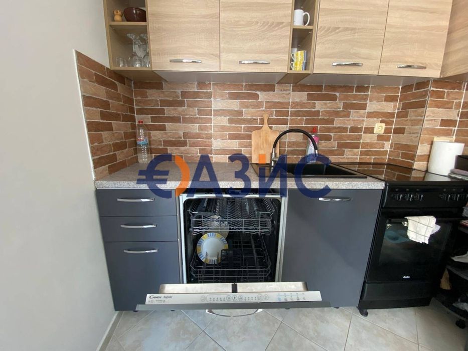 Апартамент с 1 спалня, комплекс "Сънсет", 4 етаж, 92 кв. м, България,