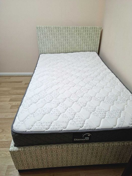 Vand pat tapitat copii MOBEXPERT 120x200cm, somieră si saltea incluse