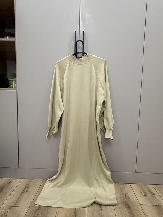 Продам платье б/у