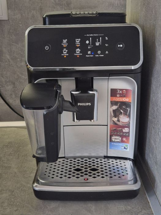 Кафе автомат Philips LatteGo 2200