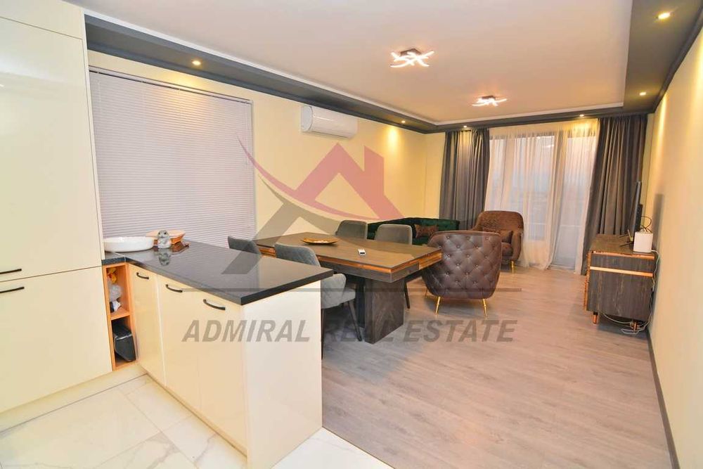 Продава се Тристаен апартамент в Варна, Изгрев - 85 кв.м за 2606 €/кв.м - Снимка #2